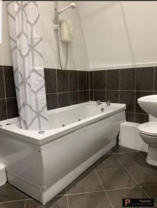 Make Yourself At Home! Leeds  Leeds (West Yorkshire)