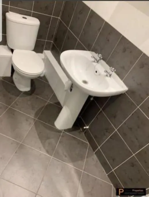 Make Yourself At Home! Leeds  0*, Leeds (West Yorkshire)